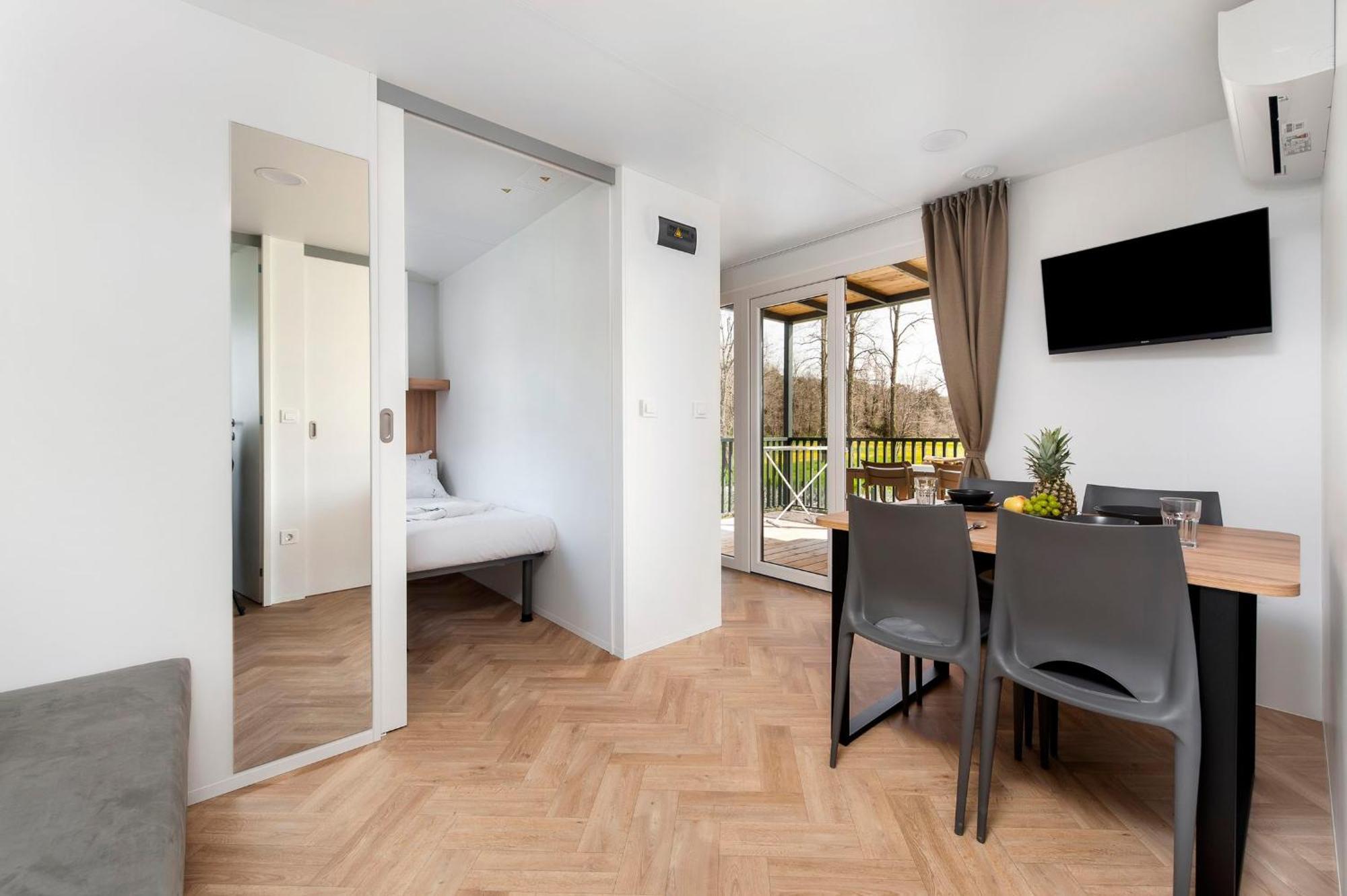 Mobile Homes Casapini In Fkk Camping Solaris Poreč Buitenkant foto
